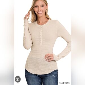 Zenana Outfitters Beige Waffle Knit Long Sleeve Top